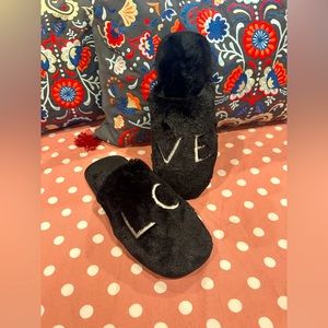 Gap LOVE black cozy plush slippers, in excellent condition;